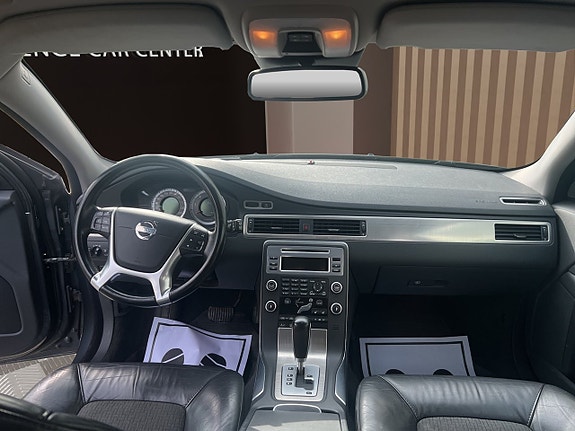 Volvo V70 13 of 22