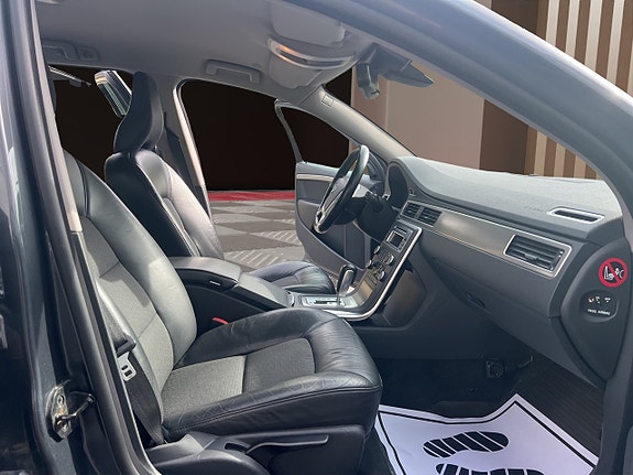 Volvo V70 10 of 22