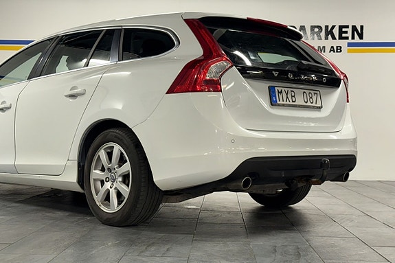 Volvo V60 10 of 23