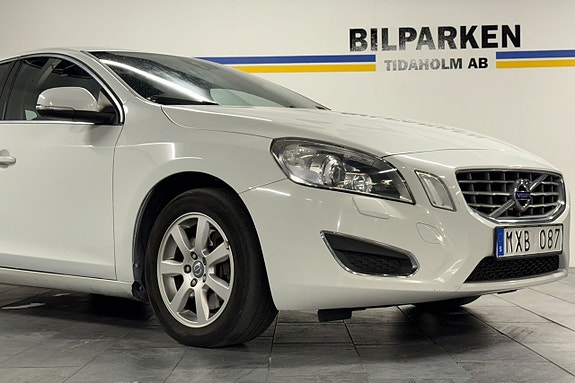 Volvo V60 5 of 5