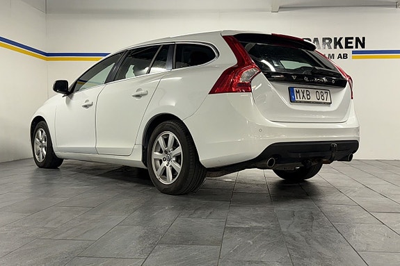 Volvo V60 9 of 23