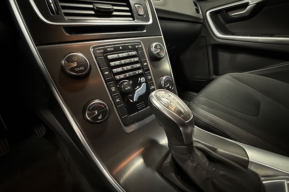 Volvo V60 16 of 23