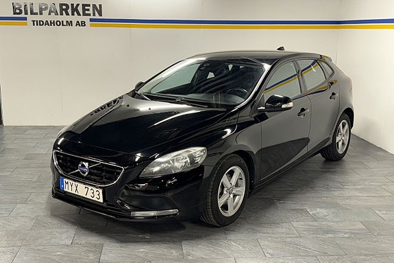 Volvo V40 3 of 5