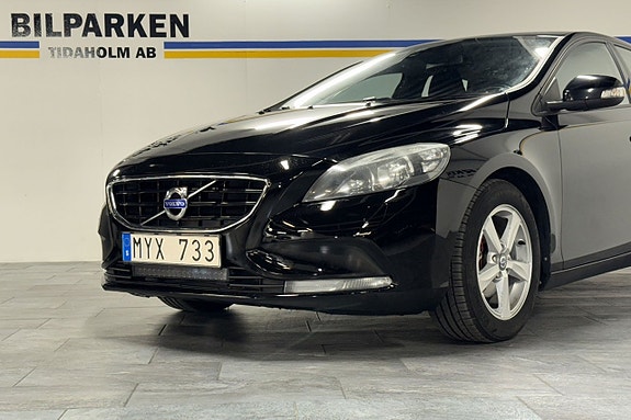 Volvo V40 2 of 5