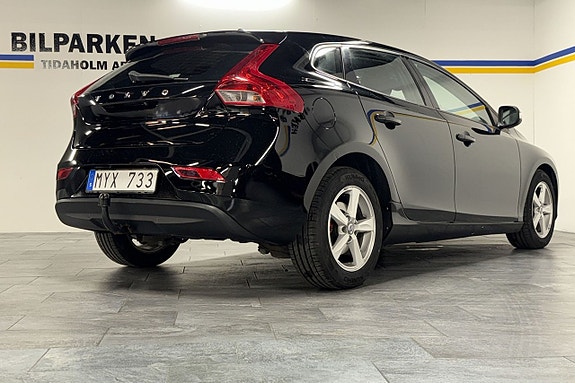 Volvo V40 7 of 23