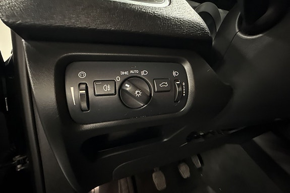 Volvo V40 19 of 23