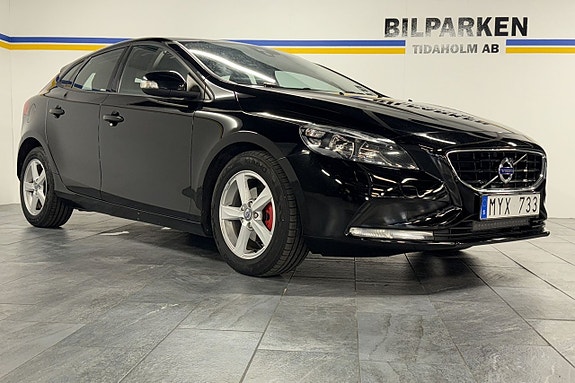 Volvo V40 4 of 5