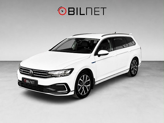 Volkswagen Passat 5 of 19