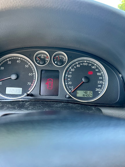 Volkswagen Passat 3 of 5