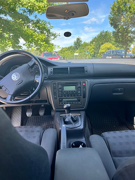 Volkswagen Passat 4 of 5