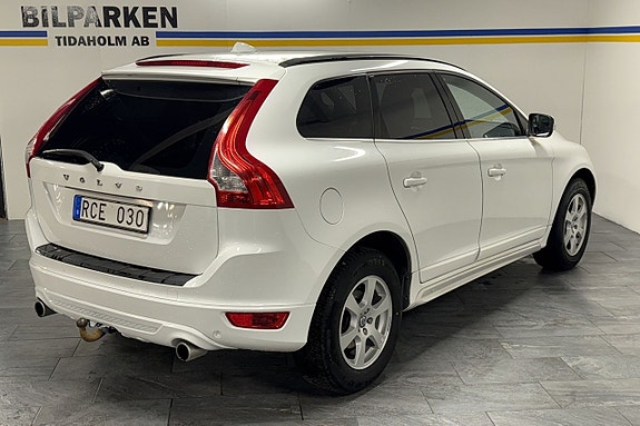 Volvo XC60 9 of 21