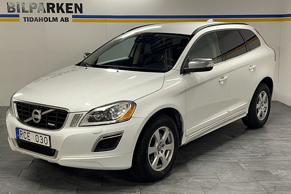 Volvo XC60 3 of 5