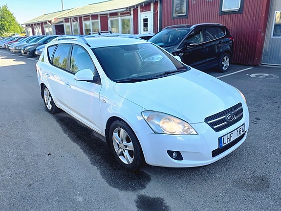 Kia Ceed 3 of 5