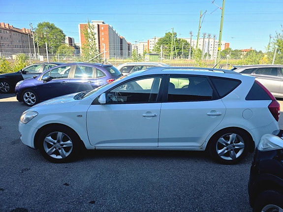 Kia Ceed 9 of 17