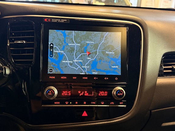 Mitsubishi Outlander 7 of 19