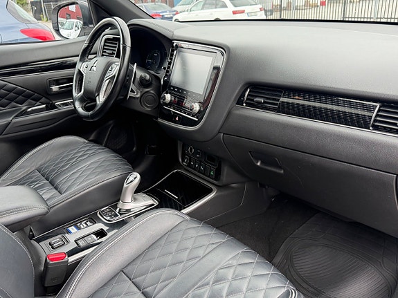 Mitsubishi Outlander 10 of 19