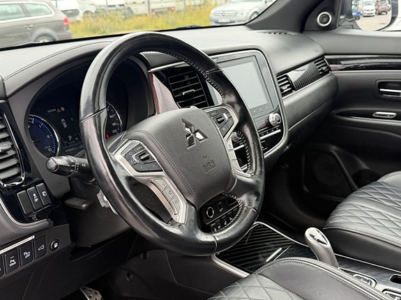 Mitsubishi Outlander 13 of 19