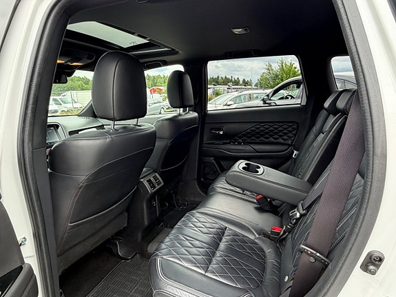 Mitsubishi Outlander 12 of 19