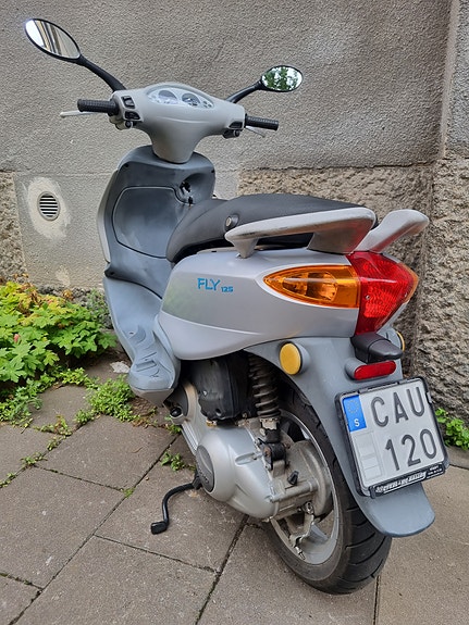 Piaggio Fly 125 4 of 5