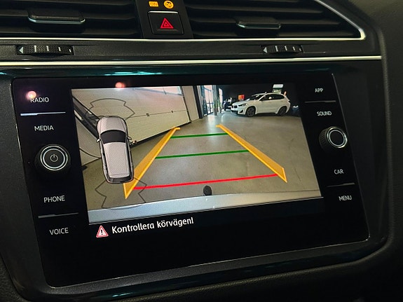 Volkswagen Tiguan 12 of 18