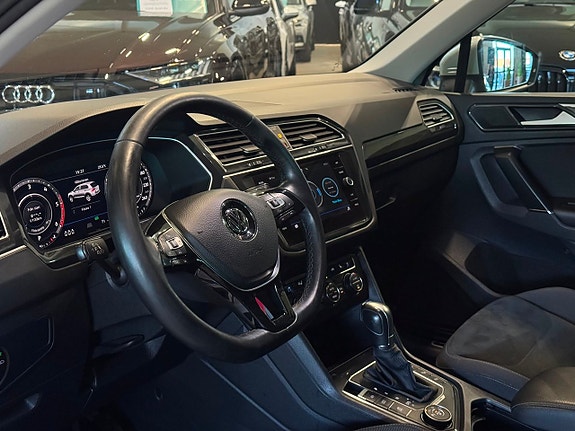 Volkswagen Tiguan 10 of 18
