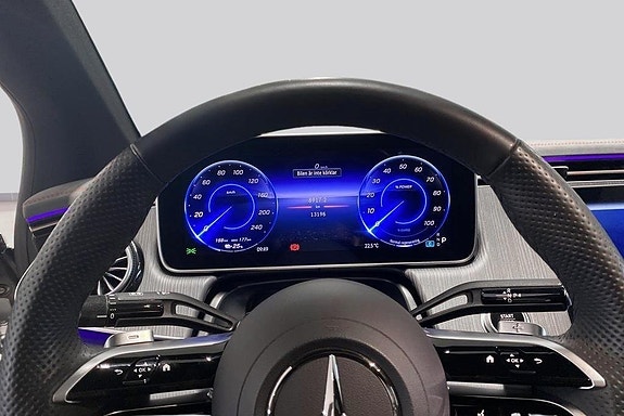 Mercedes-Benz EQE350+ 8 of 13