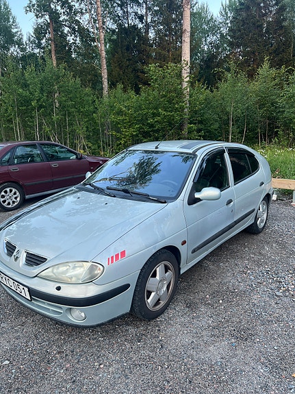 Renault Megane 2 of 3