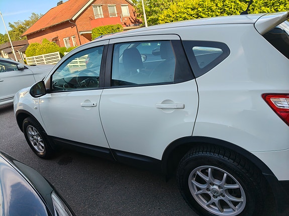 Nissan Qashqai 3 of 5