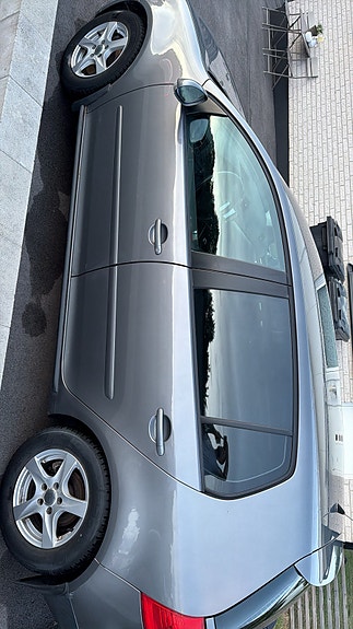 Volkswagen Golf V 3 of 4