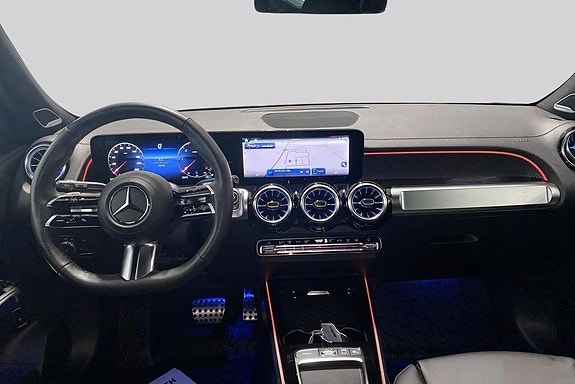 Mercedes-Benz GLB220 d 7 of 14