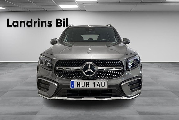 Mercedes-Benz GLB220 d 2 of 5