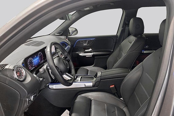 Mercedes-Benz GLB220 d 8 of 14