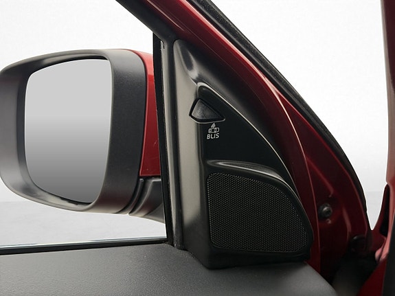 Volvo XC60 26 of 30