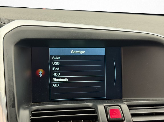 Volvo XC60 22 of 30