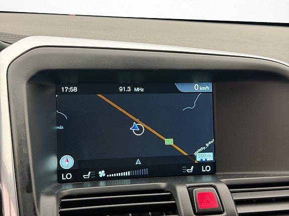 Volvo XC60 15 of 30