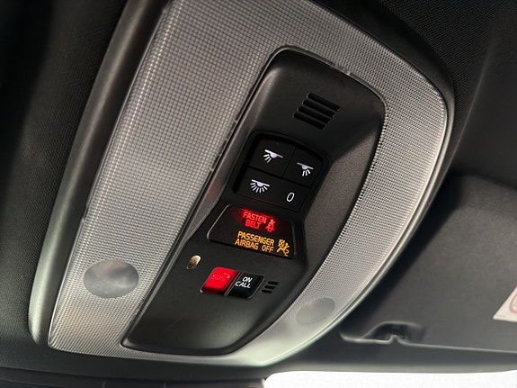 Volvo XC60 16 of 30