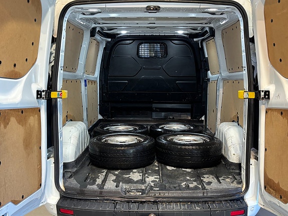 Ford Transit Custom 14 of 18