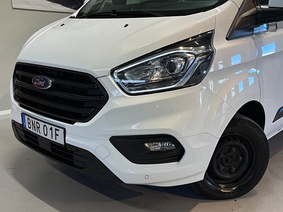 Ford Transit Custom 2 of 5
