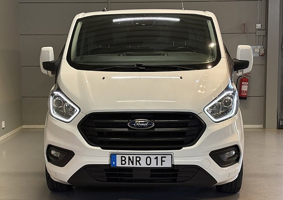 Ford Transit Custom 4 of 5