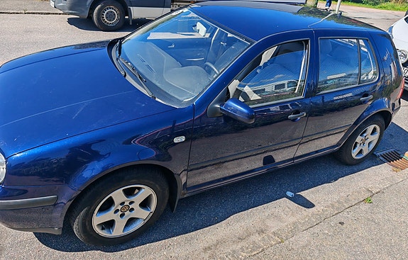 Volkswagen Golf IV 4 of 4