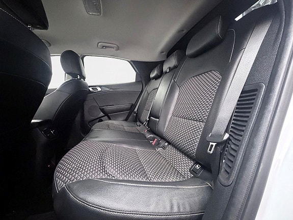 Kia XCeed 13 of 30