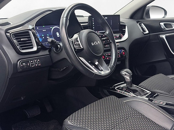 Kia XCeed 12 of 30