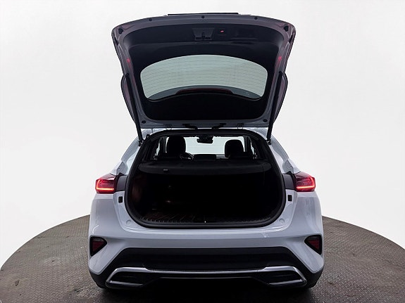 Kia XCeed 7 of 30