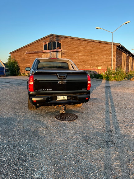 Chevrolet Avalanche 4 of 5