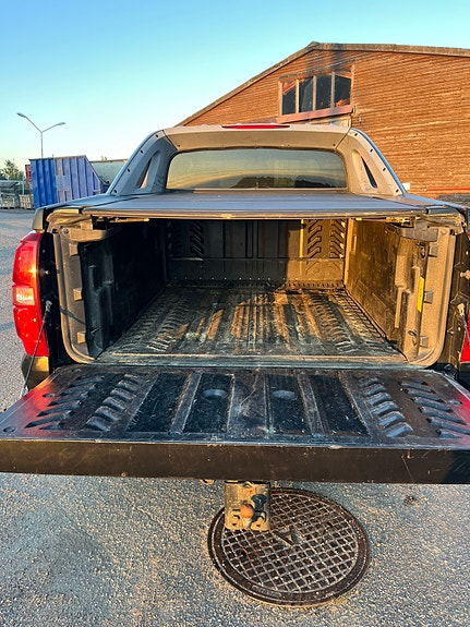 Chevrolet Avalanche 5 of 5