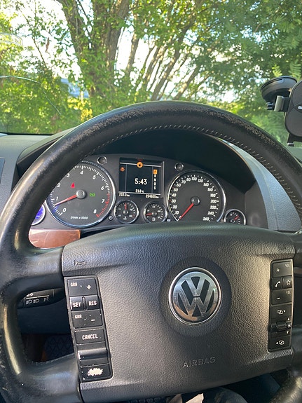 Volkswagen Touareg 9 of 16