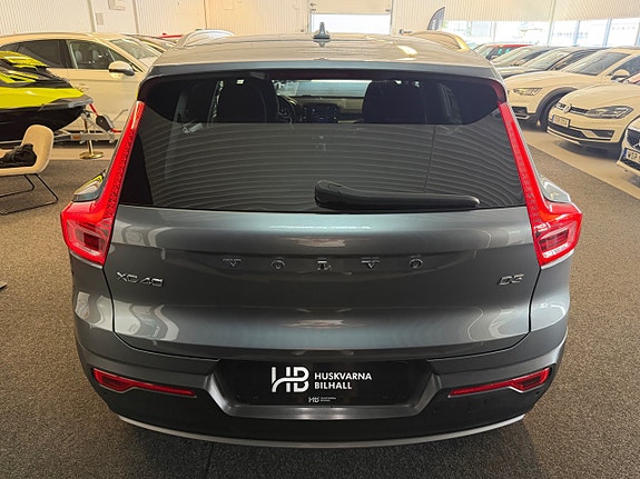 Volvo XC40 5 of 5
