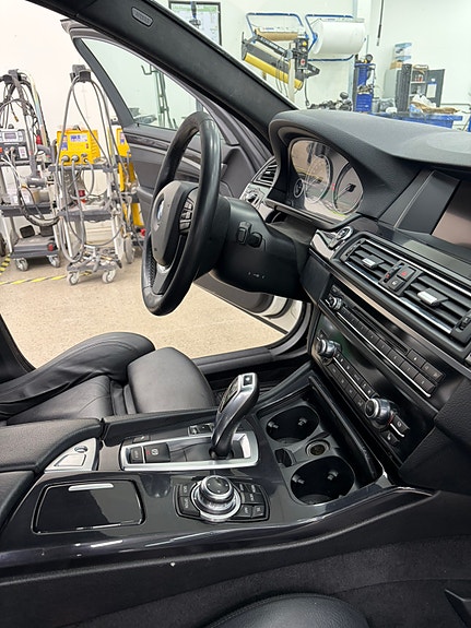 BMW 520d 15 of 15