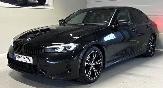BMW 320d 3 of 5