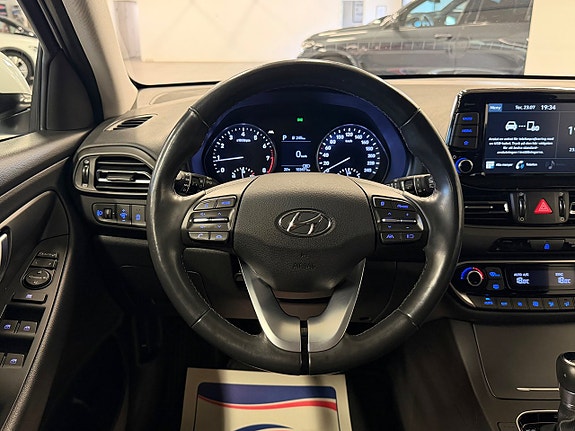 Hyundai i30 16 of 22